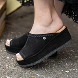 Minnetonka Paislee - Women's Sandals